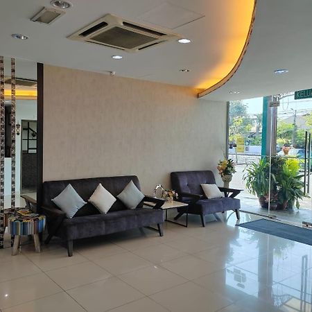 Bg Business Hotel Μπουκίτ Μερταχάμ Εξωτερικό φωτογραφία