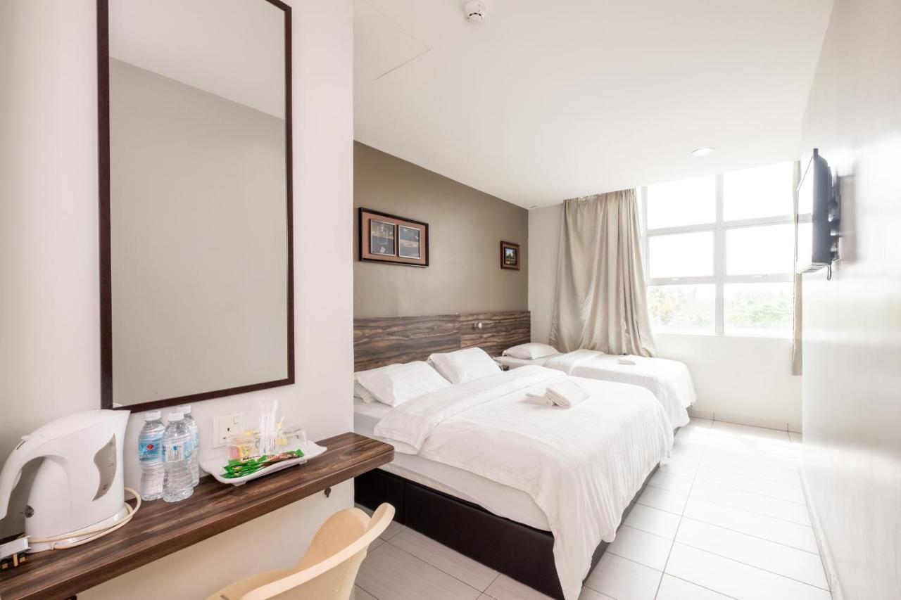 Bg Business Hotel Μπουκίτ Μερταχάμ Εξωτερικό φωτογραφία