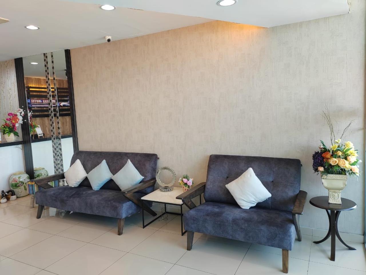 Bg Business Hotel Μπουκίτ Μερταχάμ Εξωτερικό φωτογραφία